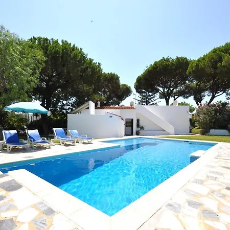 Delightful Single-storey Villa, Private Pool, Free Air Conditioning And Wifi *