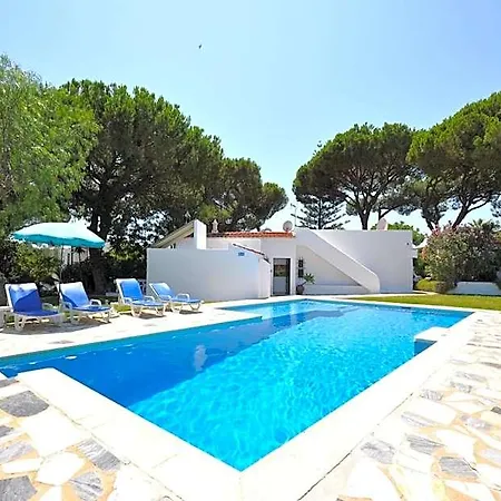 Delightful Single-storey Villa, Private Pool, Free Air Conditioning And Wifi Willa