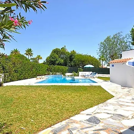 Willa Delightful Single-storey Villa, Private Pool, Free Air Conditioning And Wifi *