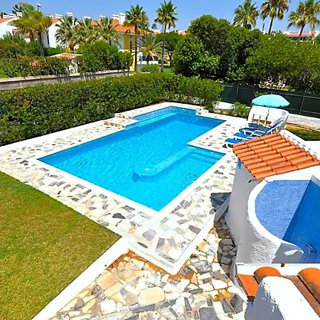 Willa Delightful Single-storey Villa, Private Pool, Free Air Conditioning And Wifi *