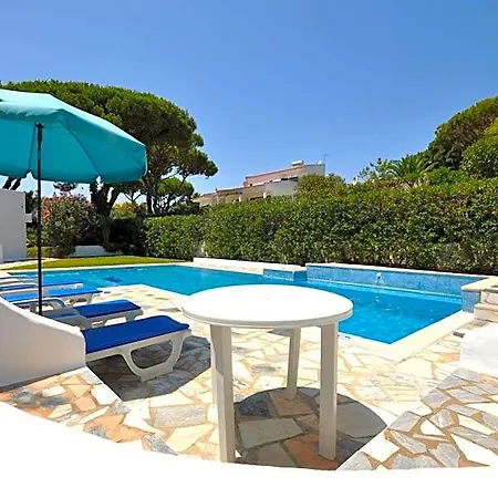 Delightful Single-storey Villa, Private Pool, Free Air Conditioning And Wifi Willa